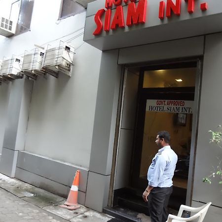 Hotel Siam International Delhi  Exteriör bild